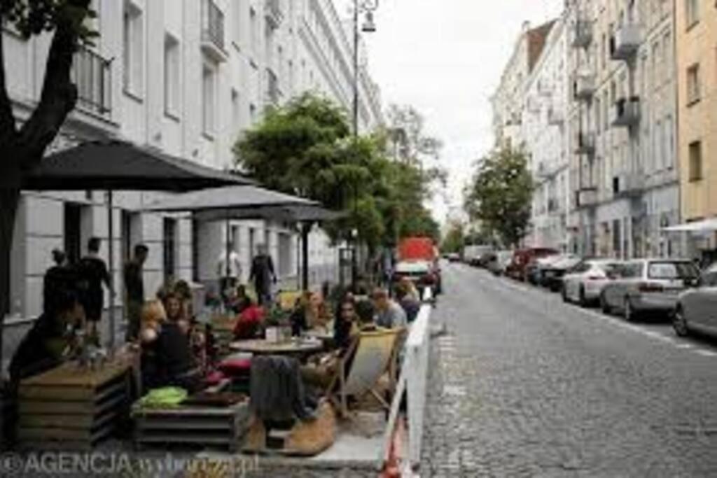 Elegant And Cozy In The Amazing Part Of Downtown Butas
